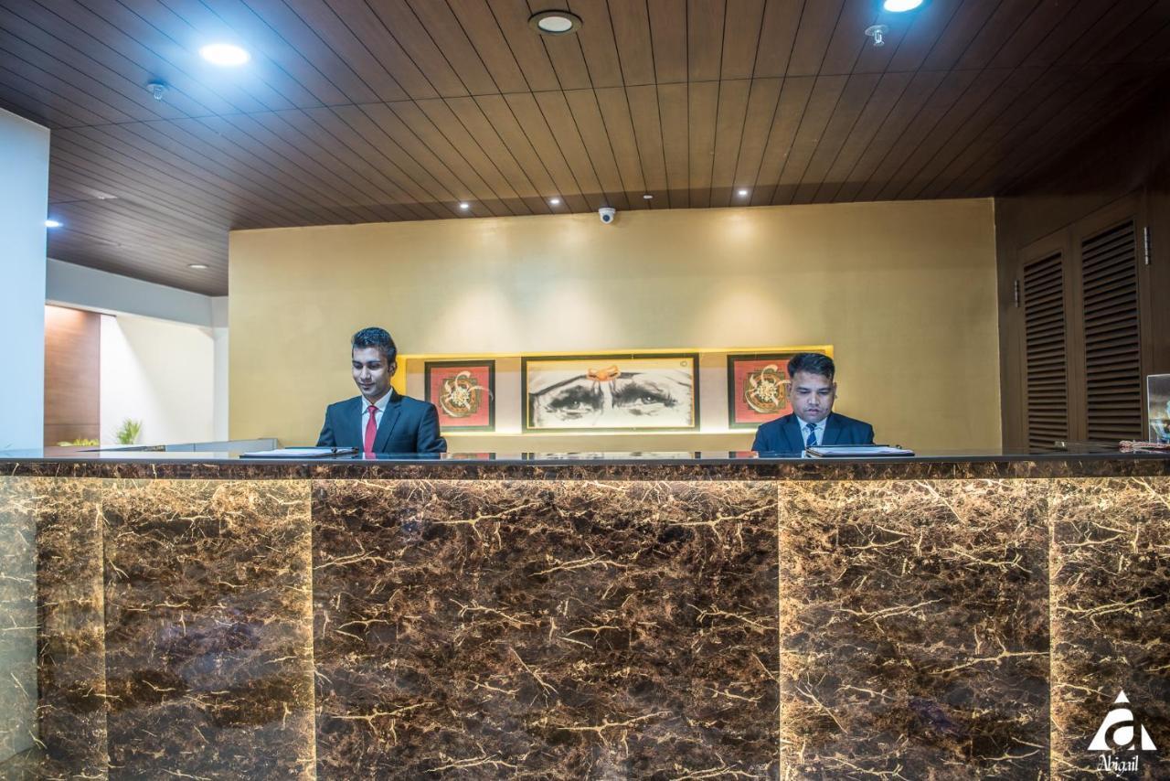 Hotel Abigail Goradia'S Shirdi Eksteriør bilde